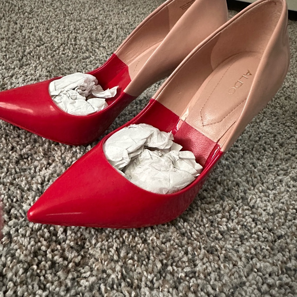 Aldo Red and Tan Pointed-Toe Heels. Never worn. Super cute.